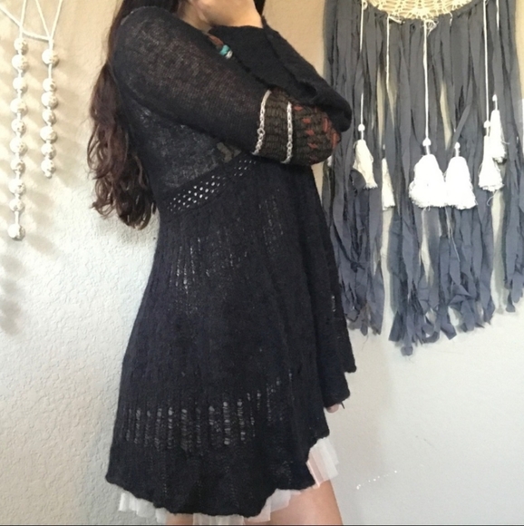 NWOT Free People Sweater Bell Sleeves Embroidered Sweater Black Size Medium - Picture 3 of 5